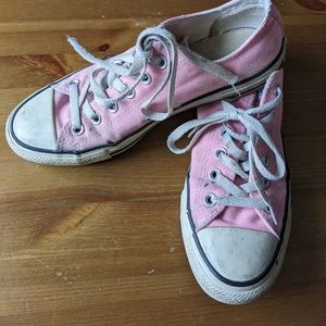 Pink Converse Sneaker
